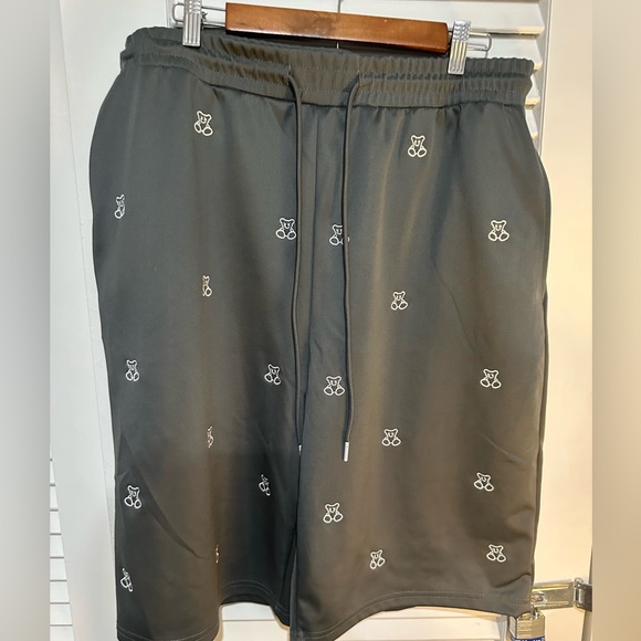 Men's Black Shorts with White Bear Print Blue Gear - Picture 1 of 8